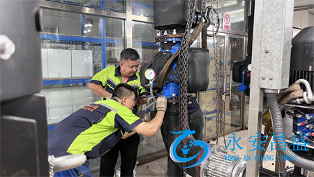 離心機水冷機組漏水難題如何破解 專業(yè)維修團隊為您保駕護航
